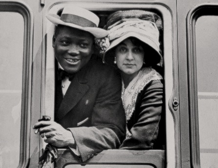 Jack Johnson and Etta Duryea on a train - c.1910