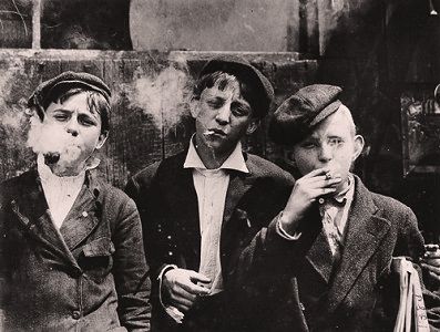 News boys in Missouri, 1910 News boys in Missouri, 1910